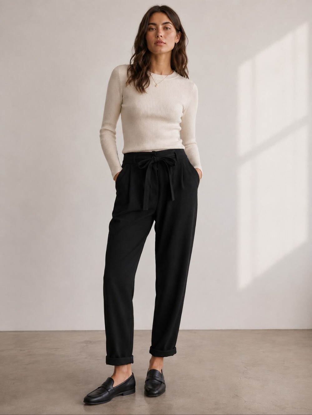 Aritzia Wilfred Allant Pant Tie Waist Cropped Pants Size 6 Black - Picture 1 of 12